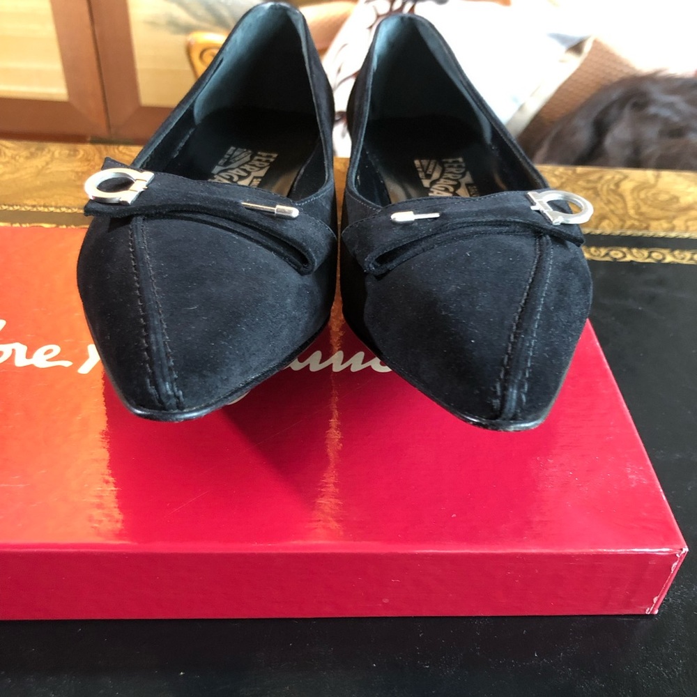 Salvatore Ferragamo Guya Espresso Calf in Black Suede Size 7 1/2 B - Picture 8 of 14